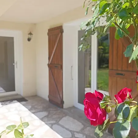 L'imprevu Lary Soulan Konukevi